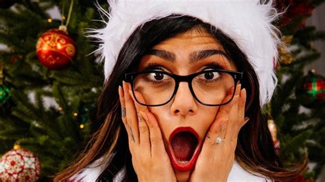 mia khalifa.surprised